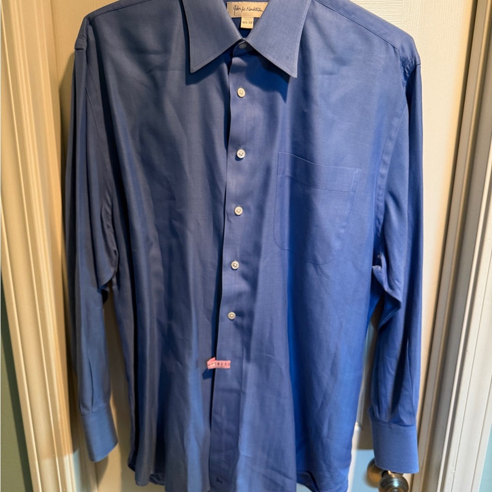John W. Nordstrom Men's 16 1/2 Sleeves 33" Button Down Shirt Blue Regular Fit